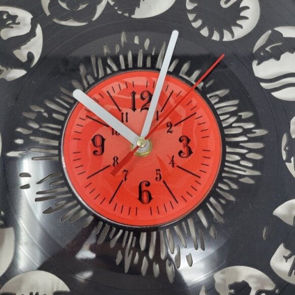Game of Thrones | Vinyl Record Wall Clock Decor Fan Art Black - Picture 2 of 6